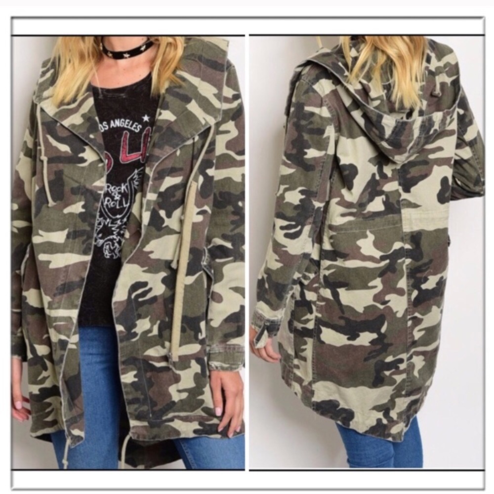 NWT Camo Hooded Jacket
